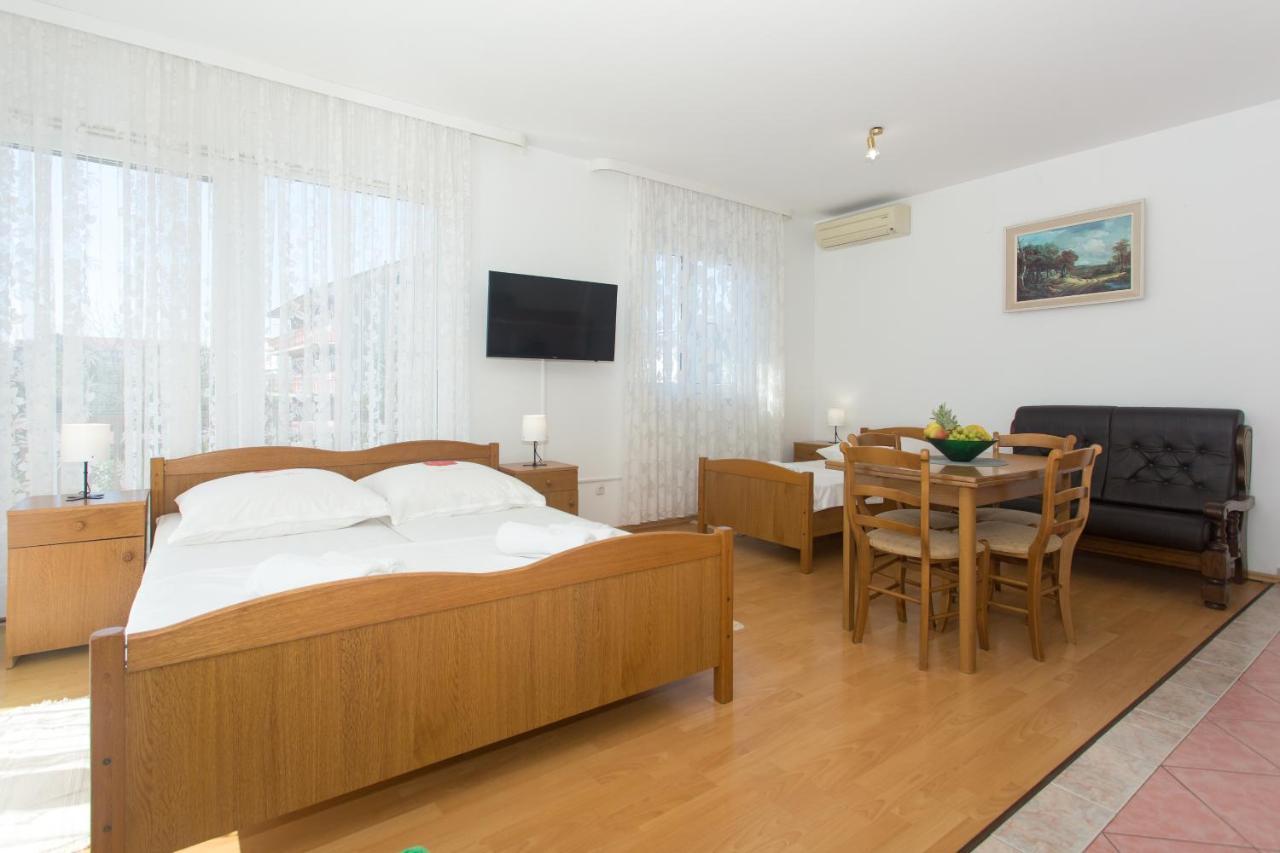 Apartments Villa Japeri คาชเตลา ห้อง รูปภาพ