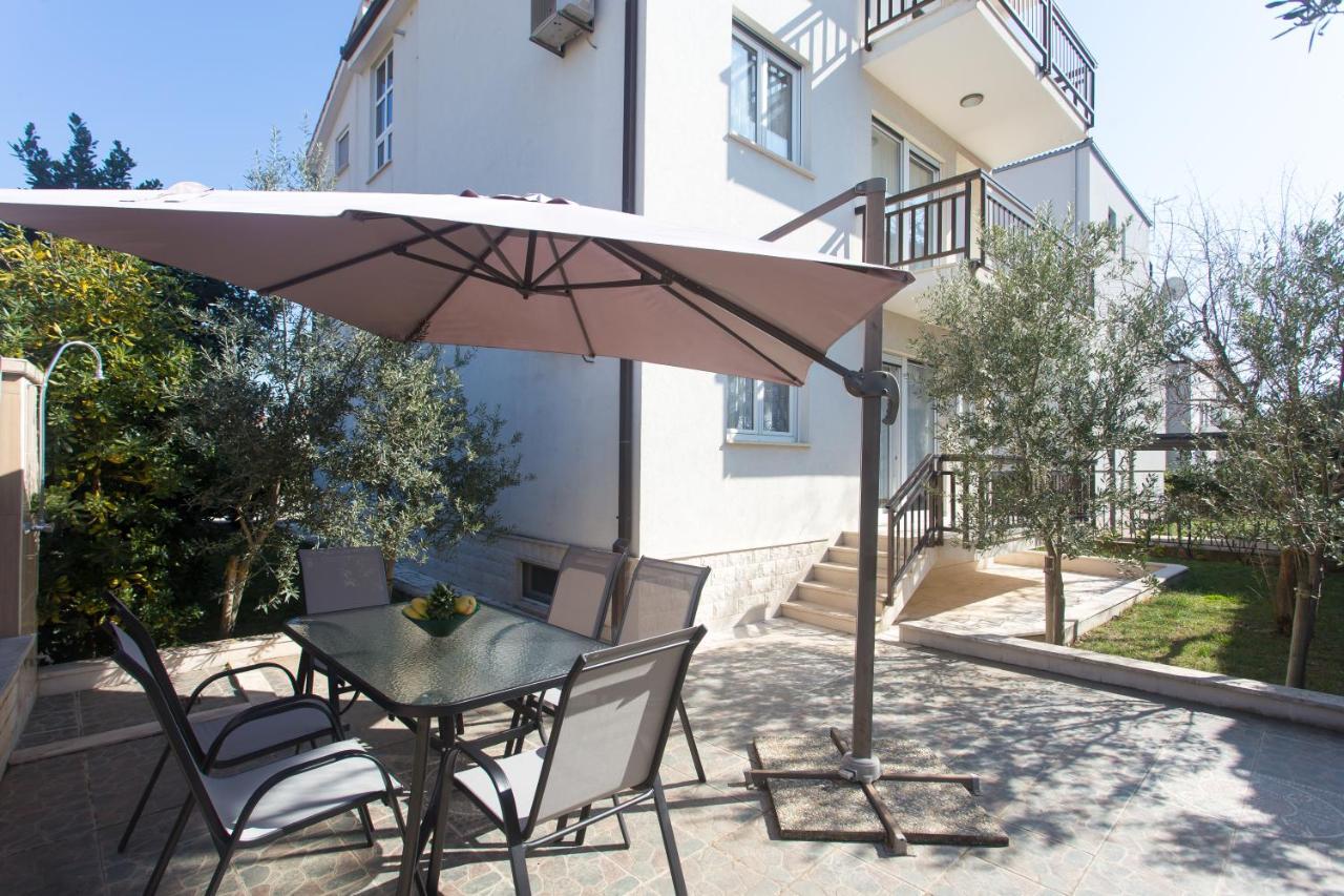 Apartments Villa Japeri คาชเตลา ภายนอก รูปภาพ